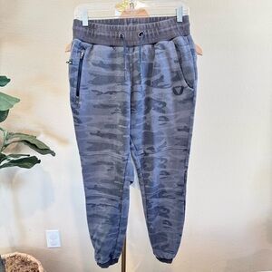 ASRV DSG-0218 Men’s Signature Utility Jogger Size M (Run Small) Gray Camo